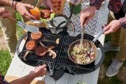 NomadiQ Draagbare Gasbarbecue - Zwart -Camping Avontuur 1266 1900 c2vydmljzt1pbwfnzxmmc3jjpwh0dhbzjtnbjtjgjtjgd3d3lm5vbwfkaxfiyneuy29tjtjgd3aty29udgvudcuyrnvwbg9hzhmlmkyymdiwjtjgmtalmkzub21hzglxlw1lzxitzgfulwvlbi1iyneuanbnjmn