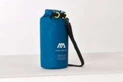 Aqua Marina Dry Waterdichte Tas - Blauw - 10 Liter 9 Aqua Marina Dry Waterdichte Tas - Blauw - 10 Liter -Camping Avontuur 1267 1900 aqua marina dry bag 10l b0303035 7