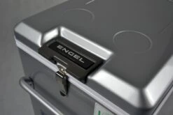 Engel MT35F-S Compressor Koelbox - 32 Liter -Camping Avontuur 1900 2849 mt35fs verschluss detail