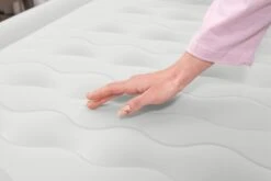 Bestway Fortech Tough Guard Luchtbed - Eenpersoons - Ingebouwde Elektrische Pomp 31 Bestway Fortech Tough Guard Luchtbed - Eenpersoons - Ingebouwde Elektrische Pomp -Camping Avontuur 69048aux23 69048gbx23 69048xxx23 69049usx23 69049xxx23 102150 ft web