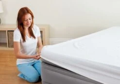 Intex Prime Comfort Luchtbed - Queensize - Ingebouwde Elektrische Pomp -Camping Avontuur 899 1294 64162 inuse1 2020 300 1